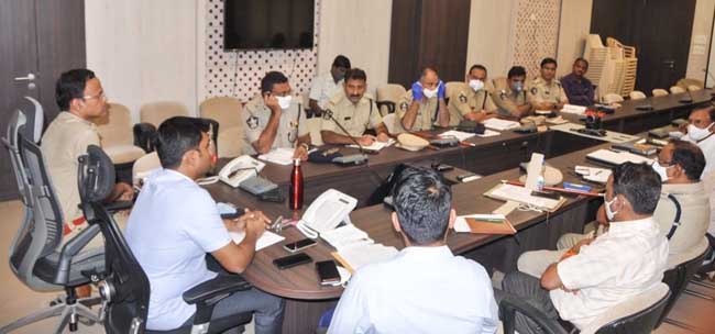 తుఫాన్లను ఎదుర్కోవడానికి సన్నద్ధంకండి