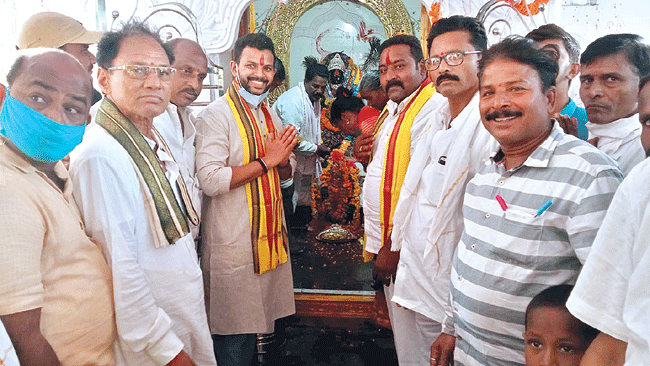 స్థానిక సంస్థల ఎన్నికల్లో సత్తాచాటాలి