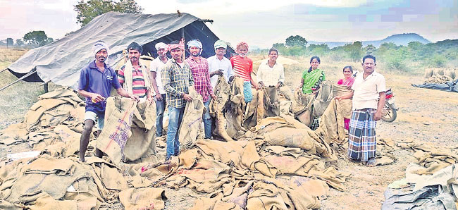 రైతు వ్యతిరేక విధానాలను విడనాడాలి