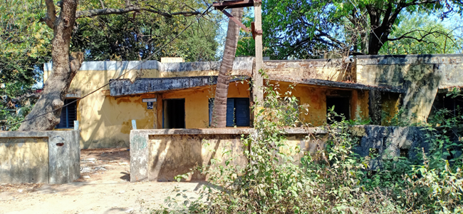 నిరుపయోగంగా సింగరేణి క్వార్టర్లు