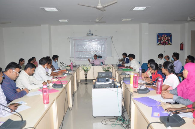 మూడు జిల్లాల పశు వైద్యులకు శిక్షణ