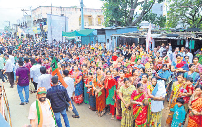 ఎన్నికల 'ఉపాధి'