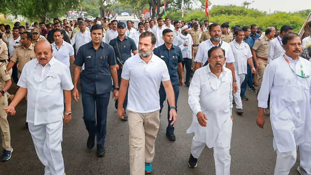 Bharath jodo yatra: కొత్తూరులో రాహుల్ పాదయాత్రకు విరామం