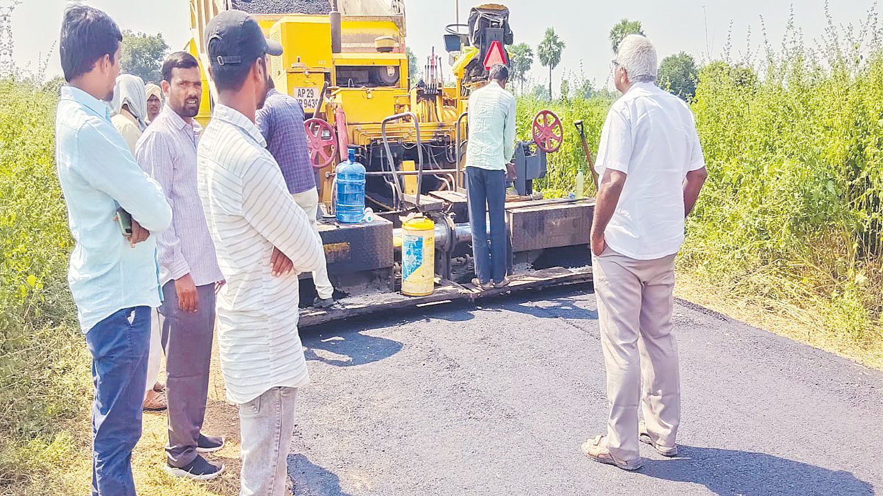 నిధుల్లో మునుగోడు