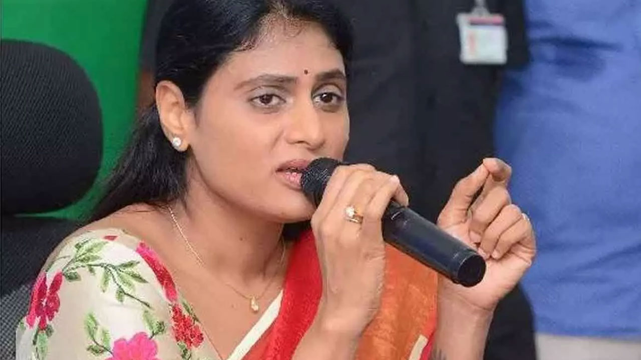 Sharmila: మునుగోడు కాదు వేములవాడను దత్తత తీసుకో కేటీఆర్