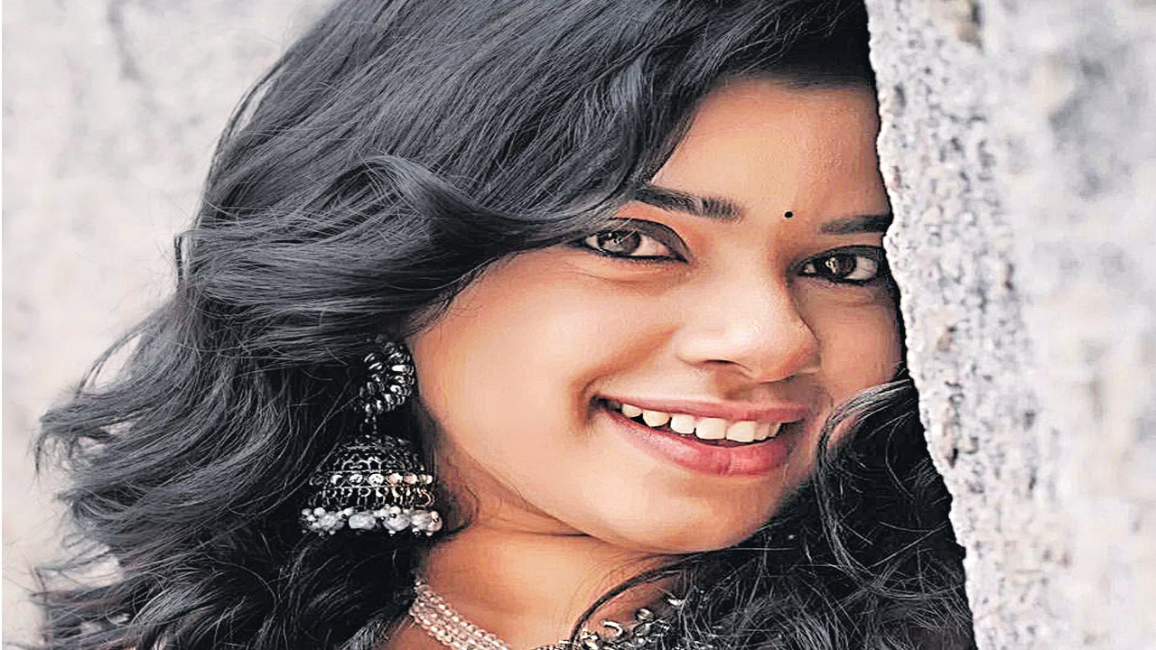 Darling Swetha: నేను మీ డార్లింగ్‌ శ్వేత...