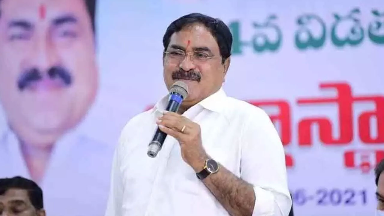 ప్రధాని తెలంగాణకు రావడాన్ని తప్పుపట్టడం లేదు: ఎర్రబెల్లి