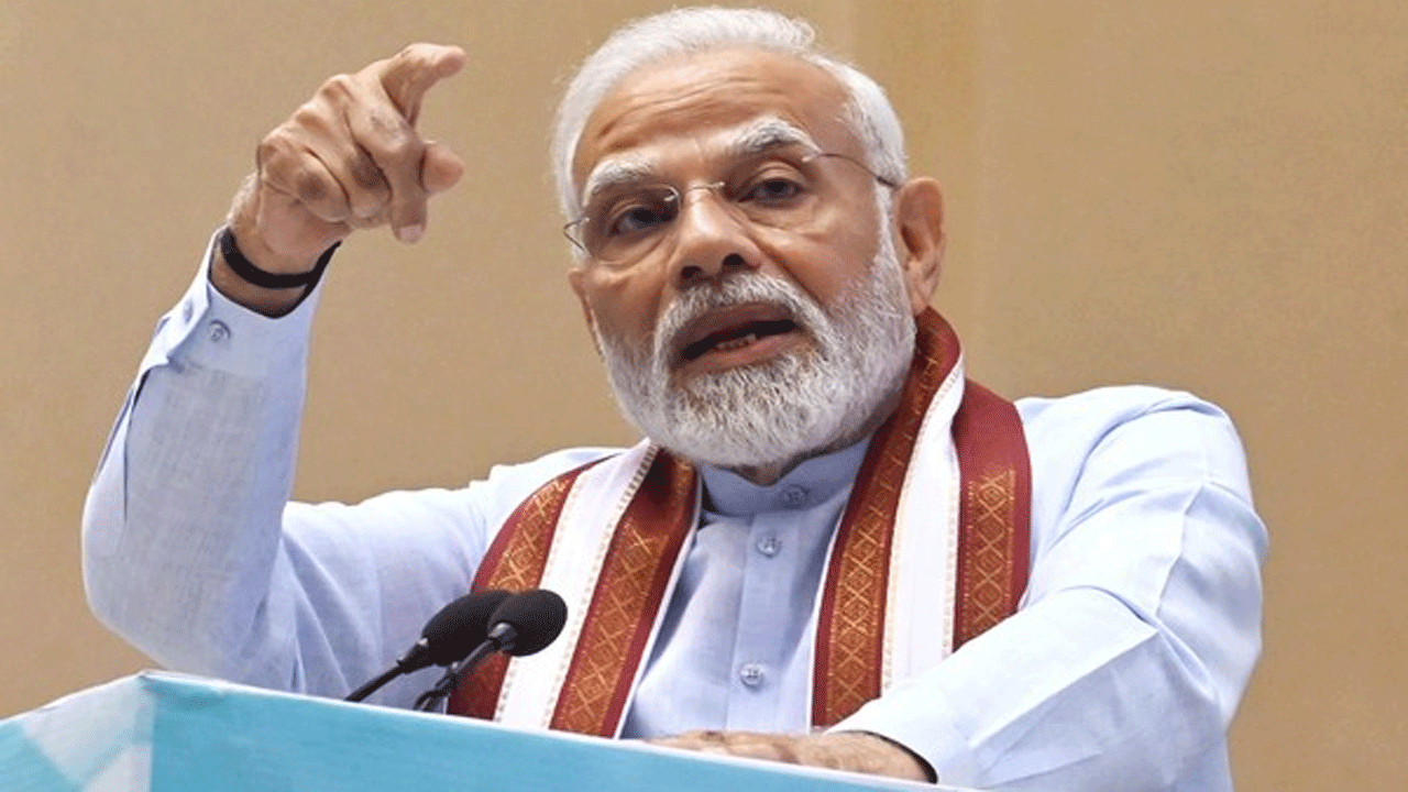 Prime Minister Narendra Modi: దక్షిణాది రాష్ట్రాల్లో ప్రధాని రెండు రోజుల పర్యటన...రూ.25 వేల కోట్ల పనులకు శ్రీకారం