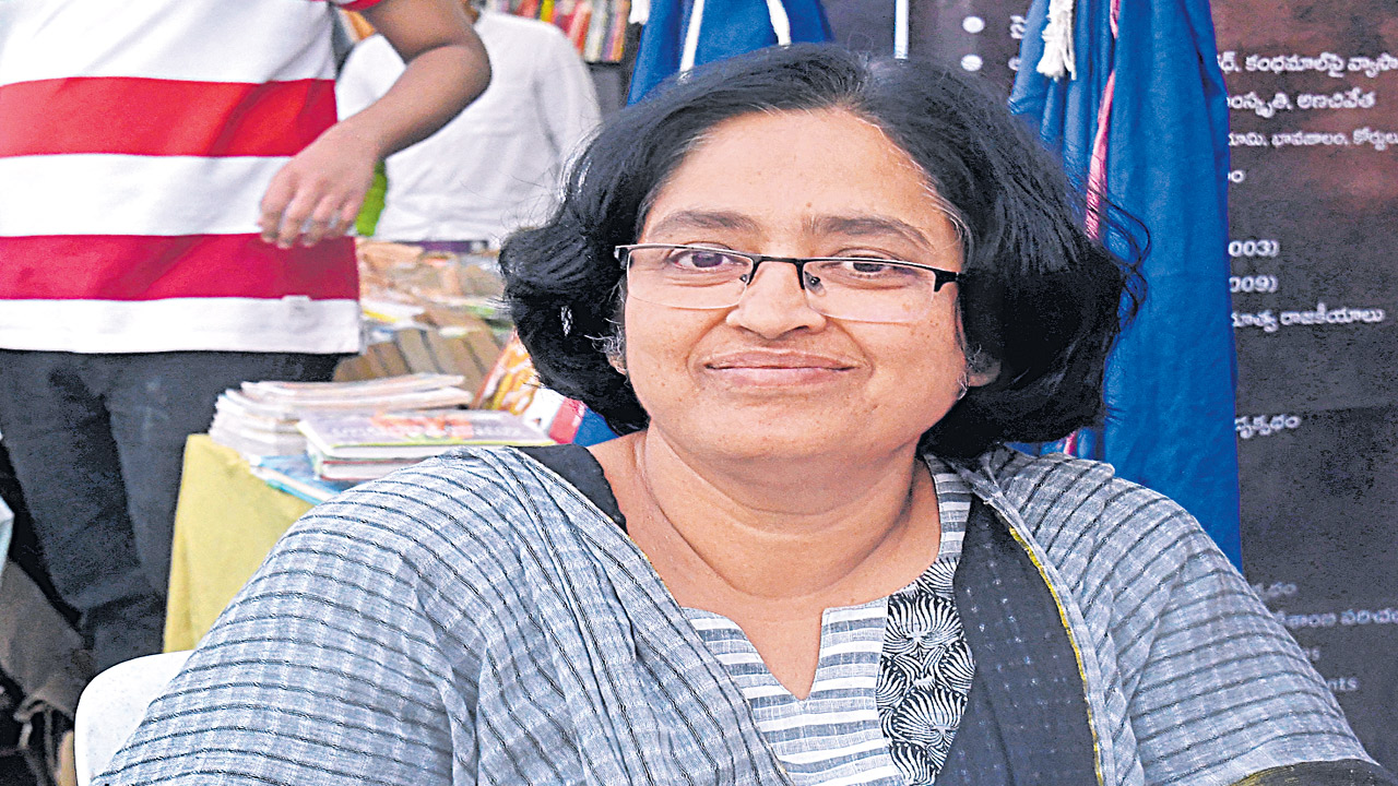  Kakarla sajaya: వాళ్ల పాదాలు కడగడం  పరిష్కారం కాదు!