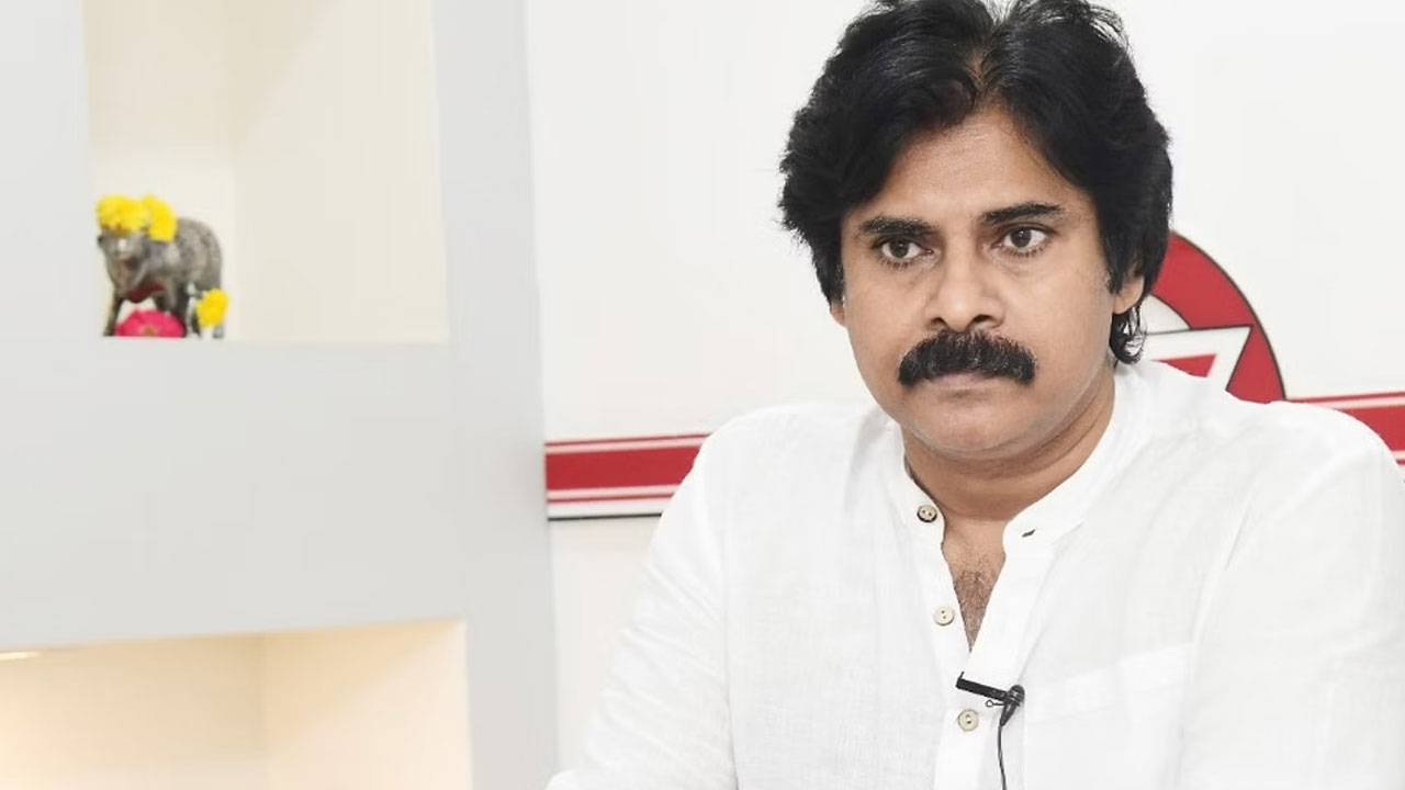 Pawan kalyan: ఇప్పటంలో ఇళ్లు కోల్పోయిన బాధితులకు పవన్ ఆర్థిక సాయం