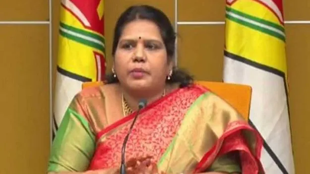 Former Minister Pitala Sujatha: వైఎస్ భారతి కూడా ఫ్రీ బస్సులో ప్రయాణించవచ్చు.. మాజీమంత్రి కీలక వ్యాఖ్యలు