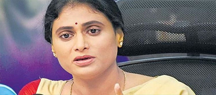 YS Sharmila: టీఆర్ఎస్ గూండాలు ఆడోళ్ళ‌తో సమానం