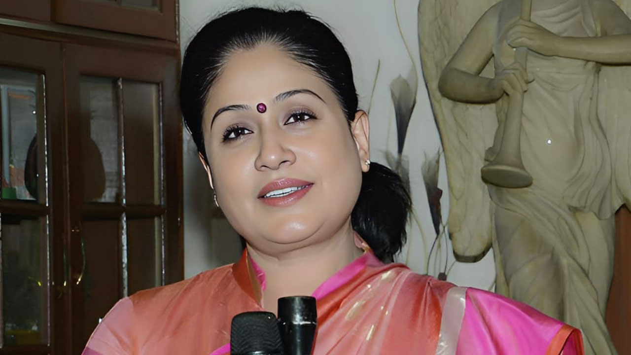 Vijayashanthi: శ్రీనివాసరావు హత్యకు గురికావడం ఎంతో బాధాకరం