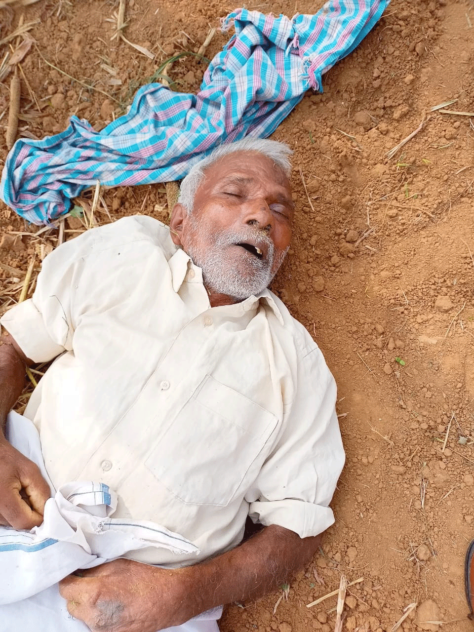 విద్యుదాఘాతంతో రైతు మృతి | Farmer died due to electric shock