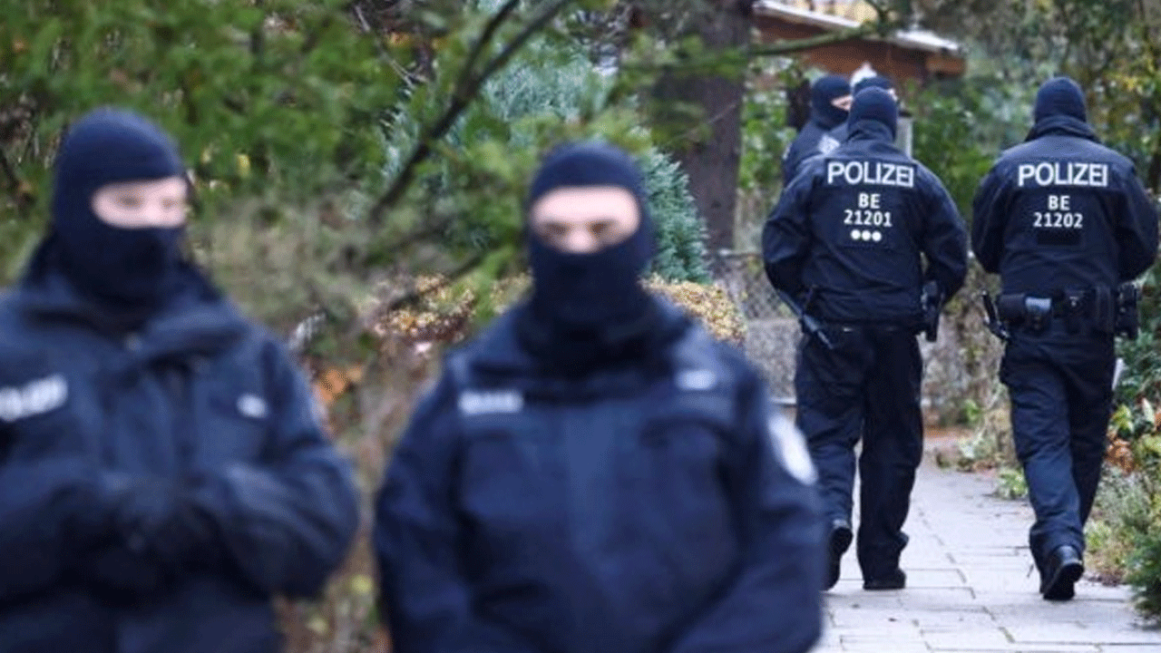 Germany : పార్లమెంటుపై దాడి కుట్ర భగ్నం... 25 మంది అరెస్ట్...