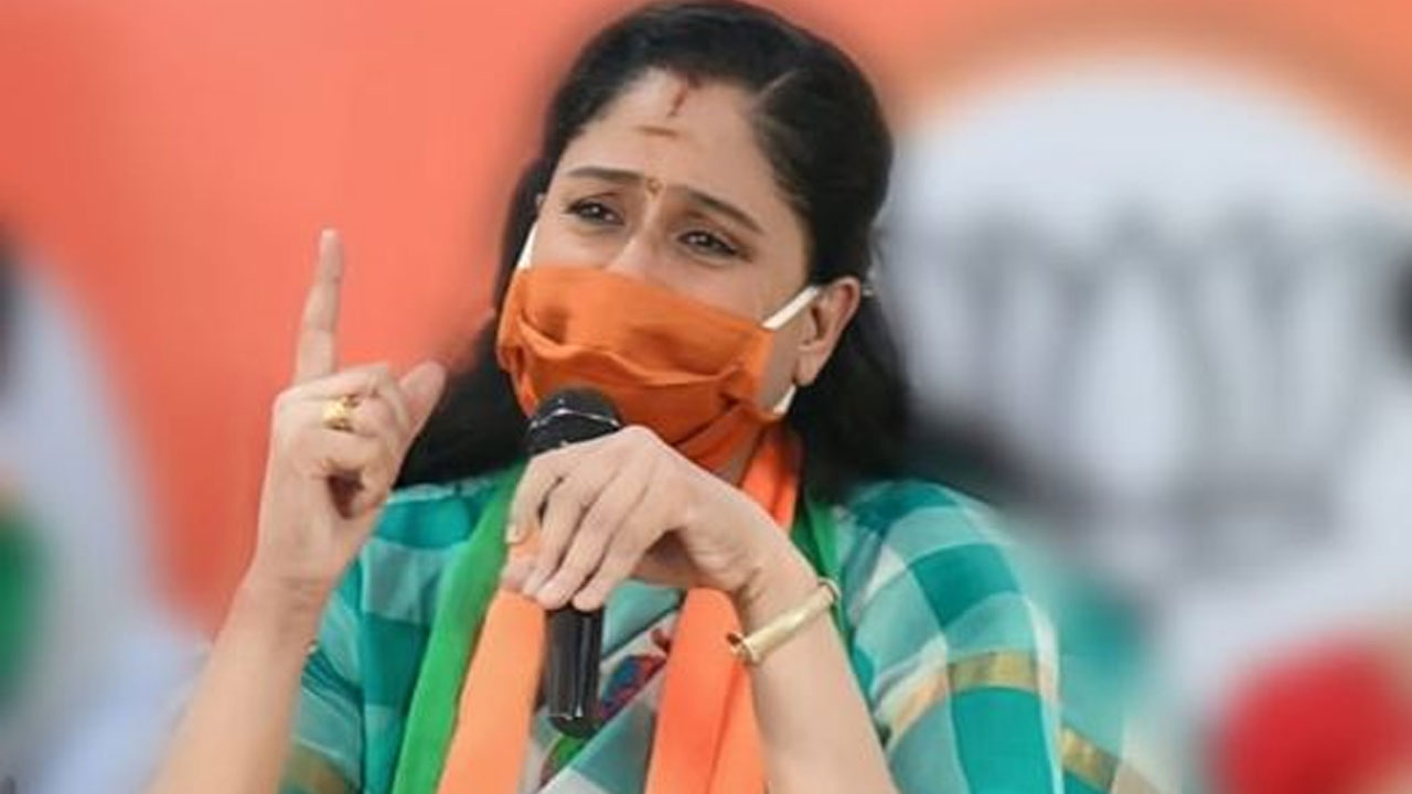 Vijayashanti: అధికార మదంతో కేసీఆర్ చేస్తున్న ప్రయోగాలు ఫలించవు