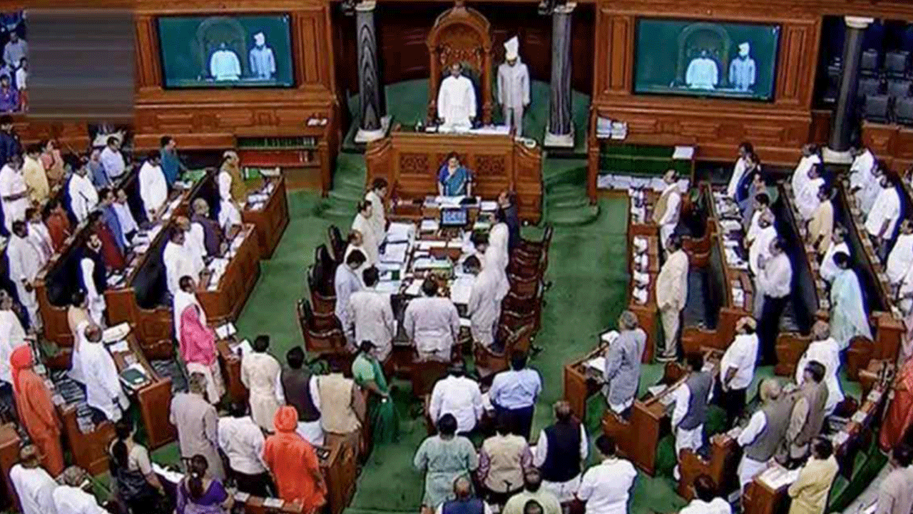 Parliament : పార్లమెంటు సభ్యులకు లోక్‌సభ స్పీకర్ హెచ్చరిక