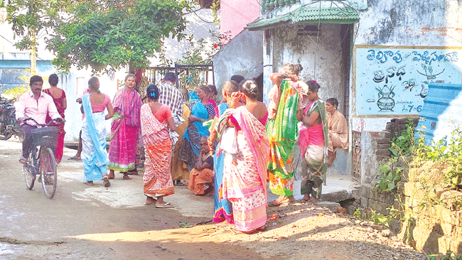 నీరసించిన నిర్మాణరంగం 