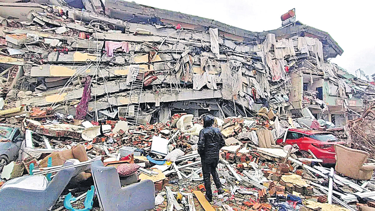 Earthquake: 2600 మంది దుర్మరణం