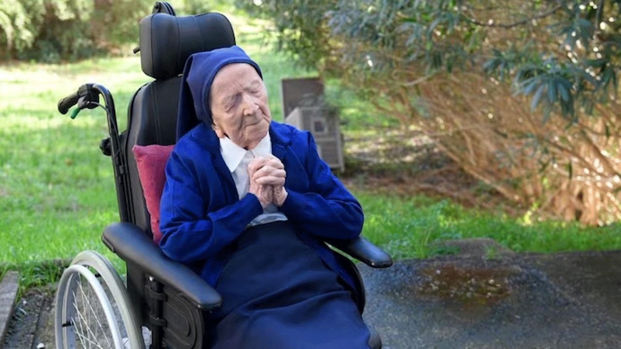 World oldest person: ఫ్రెంచ్ నన్ సిస్టర్ ఆండ్రీ కన్నుమూత