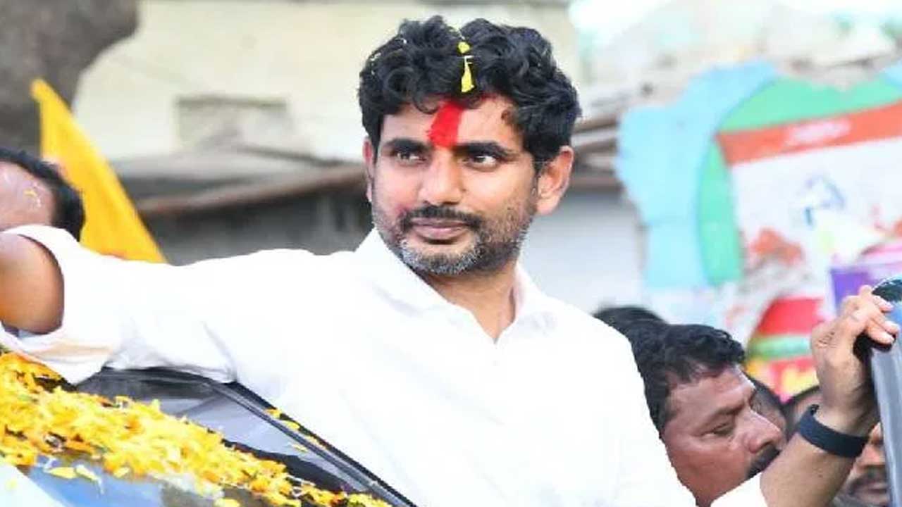 Lokesh: బాబాయిని చంపింది ఎవరో జగన్‌రెడ్డికి తెలియదా?