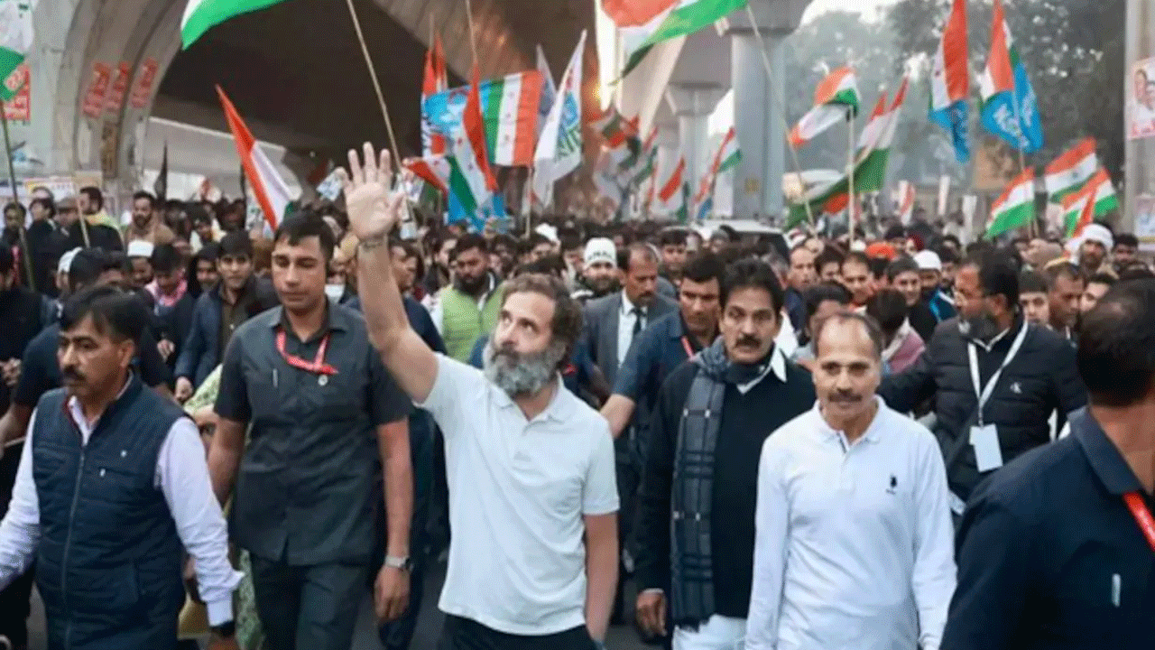 Rahul Gandhi: భారత్ జోడో యాత్ర యూపీలో పునఃప్రారంభం...3వేల కిలోమీటర్ల దూరం పూర్తి