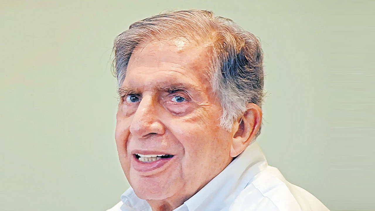 Ratan Raksh 85వ వసంతంలోకి రతన్ టాటా | Ratan Tata into the spring of 85