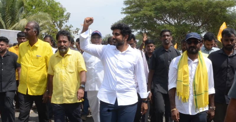 Lokesh Padayatra: కార్యకర్తల భుజాలపై నుంచి మాట్లాడతా: లోకేశ్