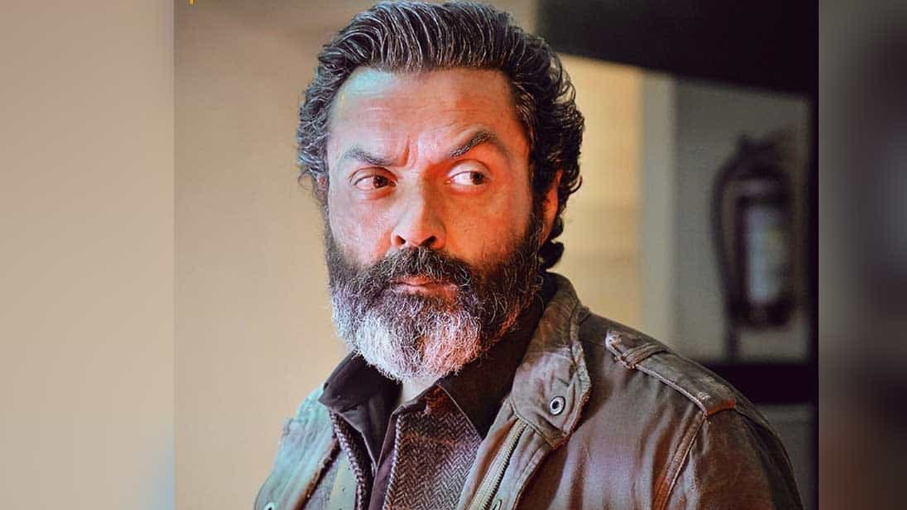 Bobby Deol: అతని క్రేజ్‌కి.. పిచ్చెక్కిపోయింది! 