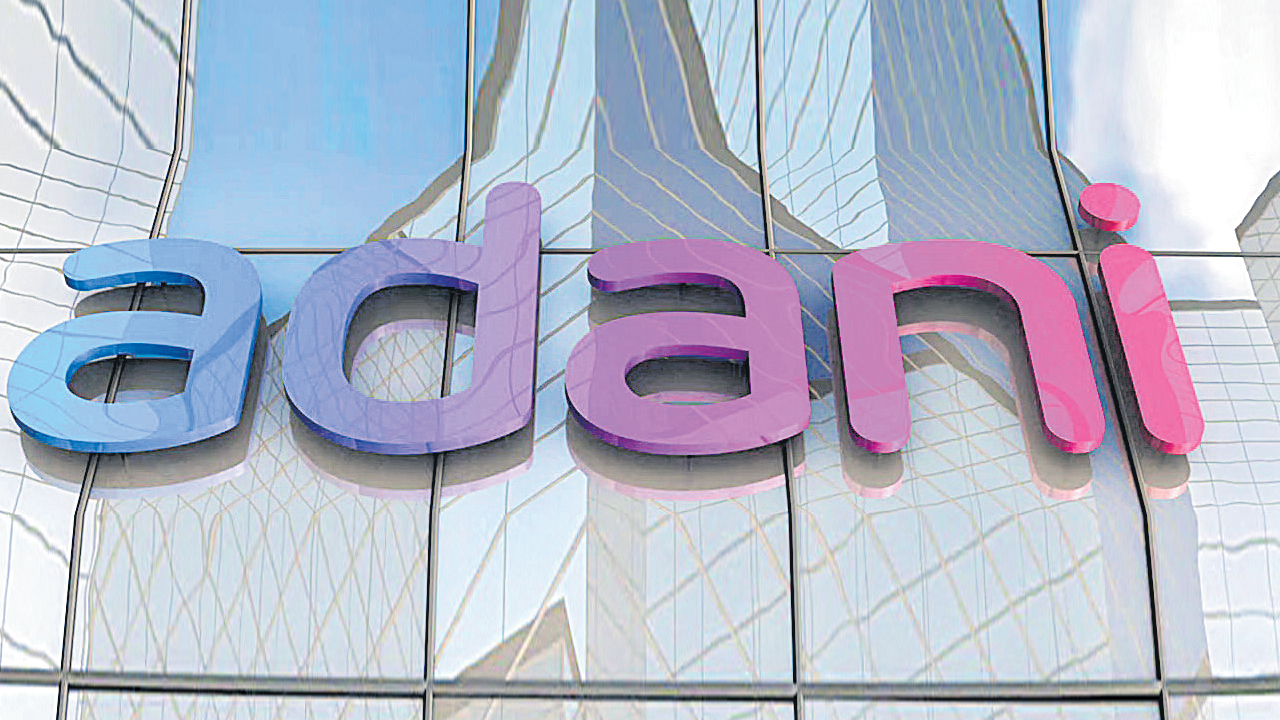 అమెరికాలోనూ అదానీకి ఎదురుగాలి | Adani also faces headwinds in America