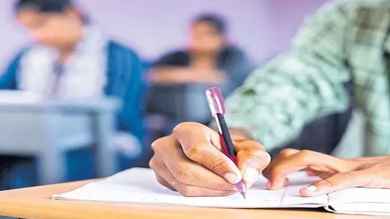 Telangana Govt: కాలేజీ విద్యాశాఖలో 544 పోస్టుల భర్తీకి నోటిఫికేషన్