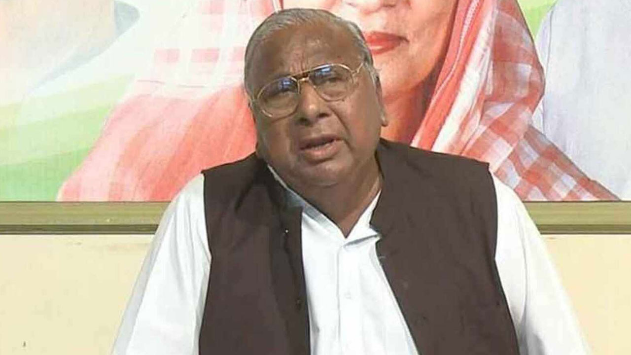 VH: జనవరి 26 నుంచి ప్రియాంక యాత్ర మొదలు | Congress Senior Leader V ...