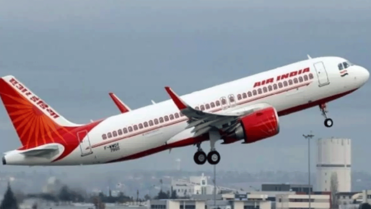 Air India flight: కొచ్చిన్‌లో ఎయిర్ ఇండియా విమానం ఎమర్జెన్సీ ల్యాండింగ్