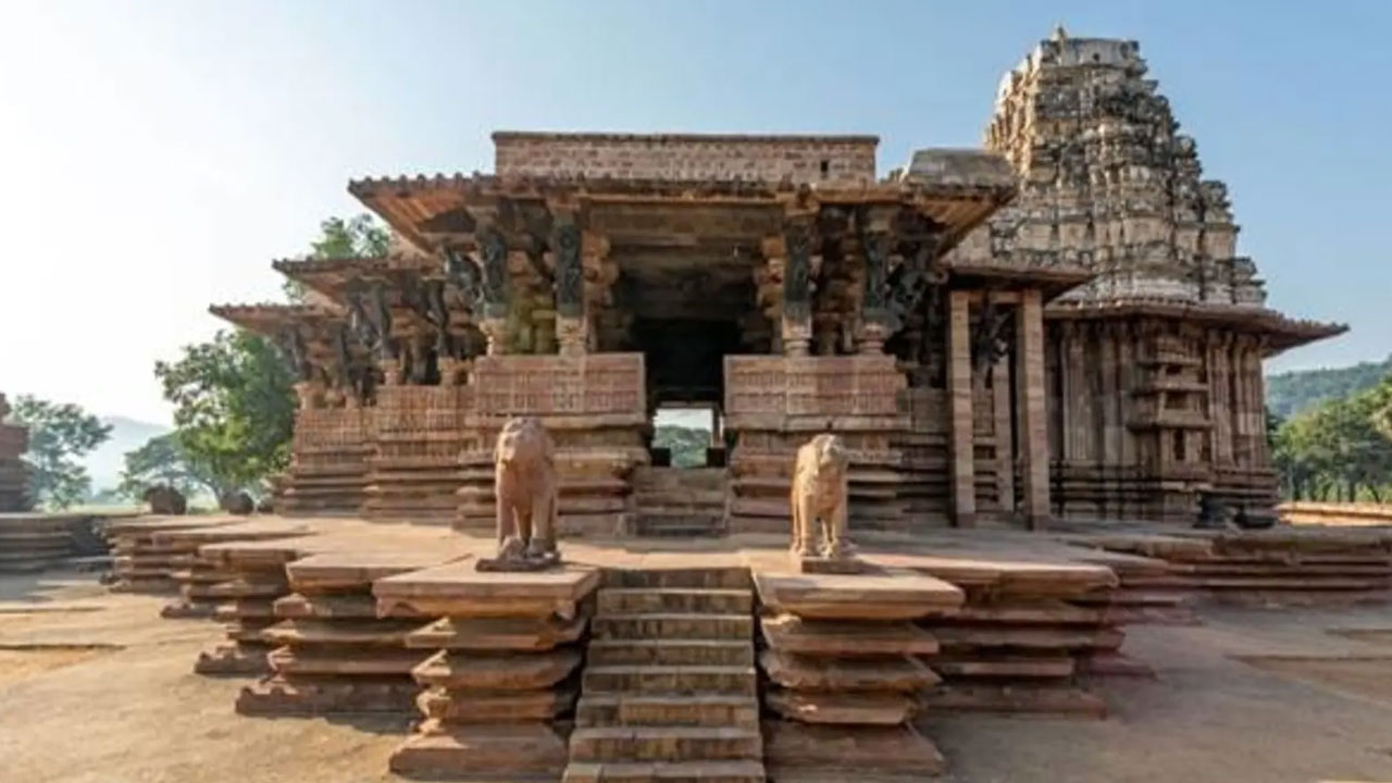 Ramappa Temple: కేంద్ర బలగాల ఆధీనంలోకి రామప్ప ఆలయం