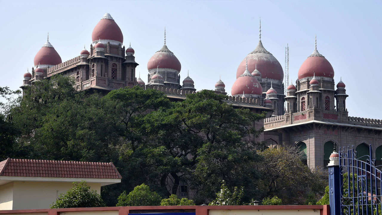 High Court: తెలంగాణ కాంగ్రెస్కు హైకోర్టులో ఊరట | Telangana Congress ...
