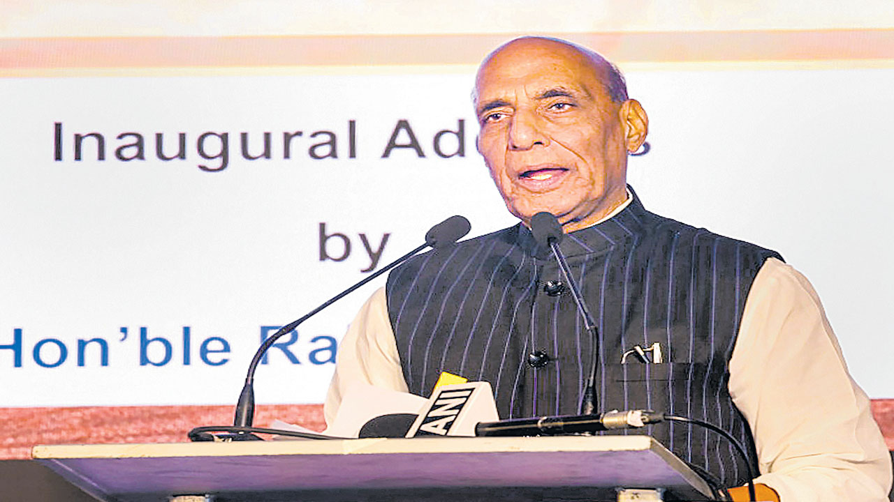 Rajnath Singh : భారత్‌ ధర్మోపదేశాలివ్వదు | India Does Not Preach