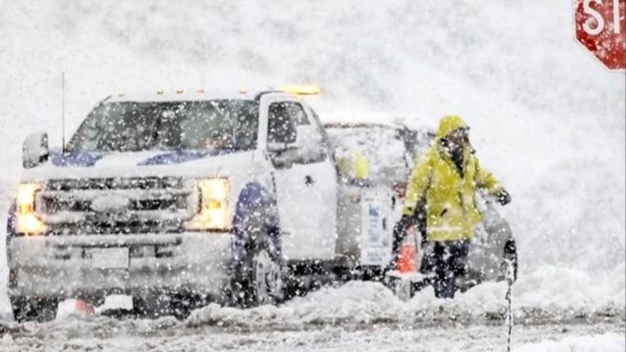 California Winter Storm: కాలిఫోర్నియాను కప్పేసిన మంచు.. గత 4 దశాబ్దాల్లో ఎన్నడూ లేని దారుణ పరిస్థితులు..!