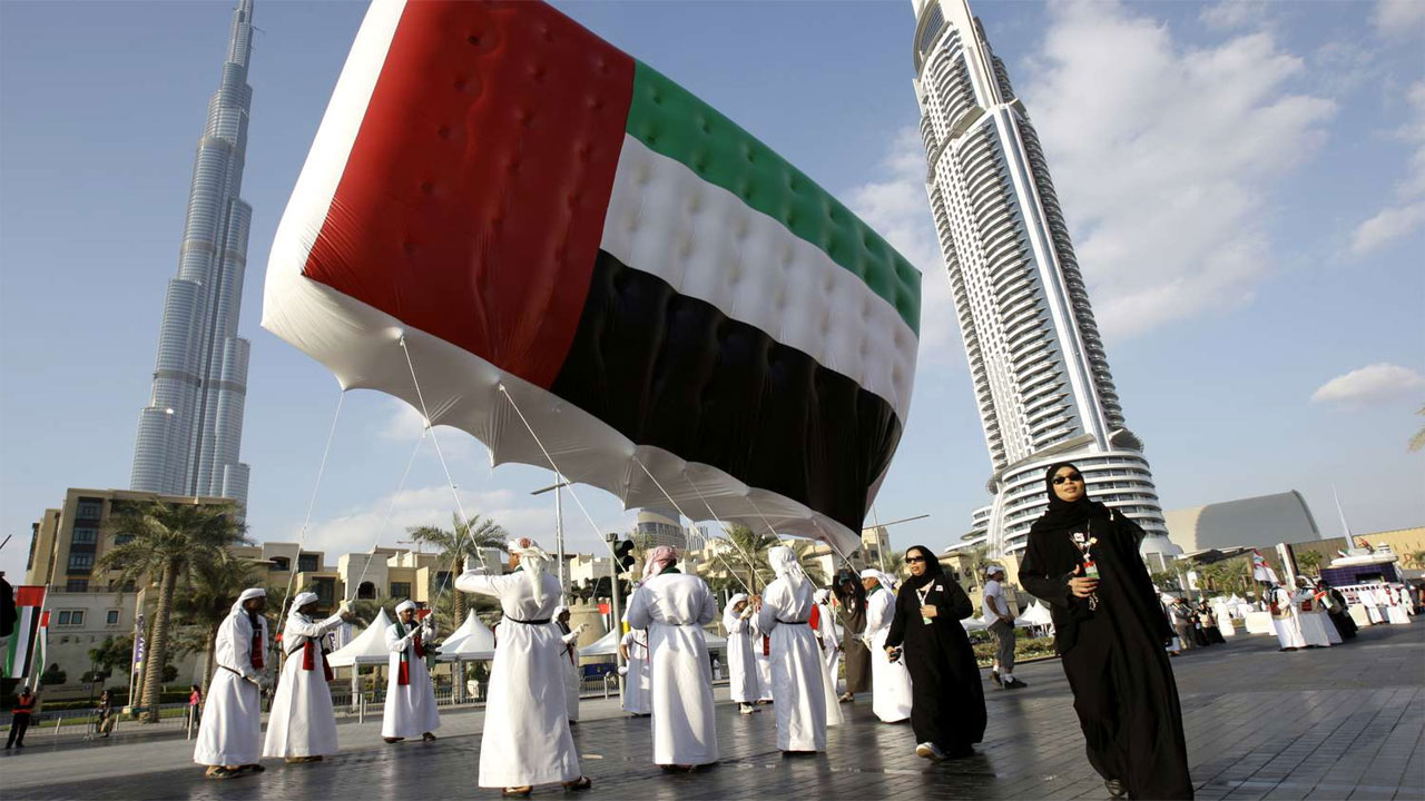 UAE: 70 దేశాల వారికి 'వీసా ఆన్ అరైవల్' సౌకర్యం.. 6నెలల వరకు స్టే చేసే ఫేసిలిటీ.. కానీ, మనోళ్లకు మాత్రం..