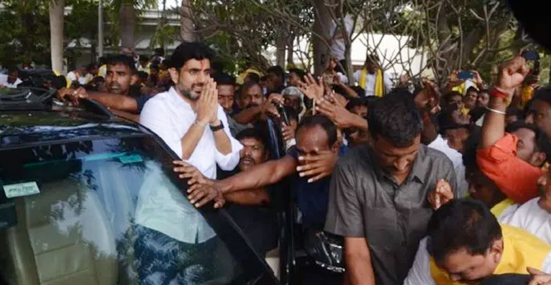 Nara Lokesh Padayatra: అడుగడుగునా లోకేశ్‌కు వినతులు