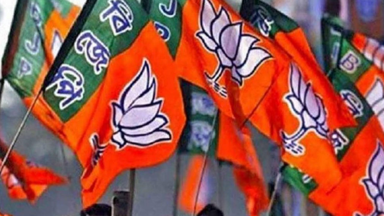 BJP: పట్టభద్రులు, ఉపాధ్యాయ ఎమ్మెల్సీ ఎన్నికలకు అభ్యర్థులను ప్రకటించిన బీజేపీ