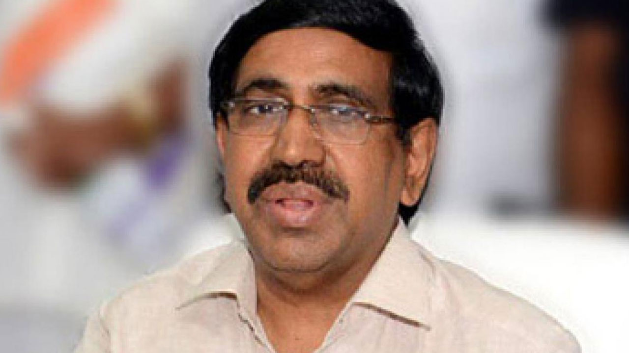 Former Minister Narayana నివాసంలో ఏపీ సీఐడీ దాడులు