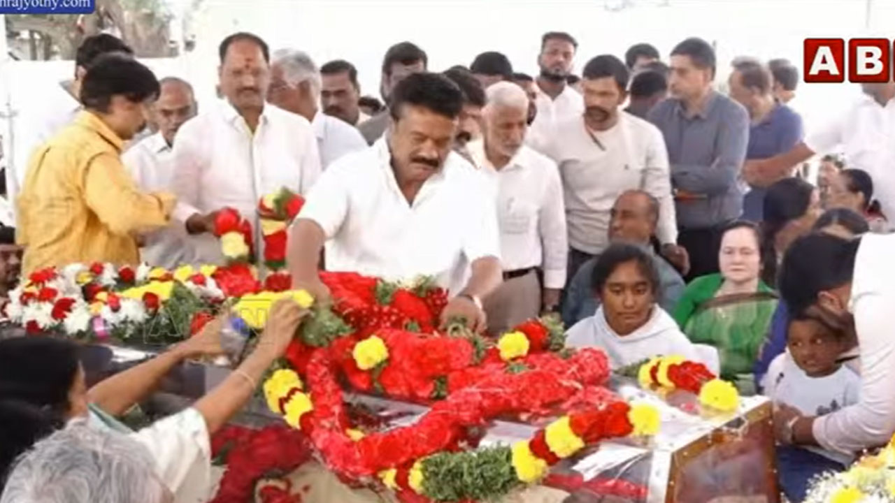 Minister Talasani: తారకరత్న పార్థివదేహానికి మంత్రి తలసాని నివాళి