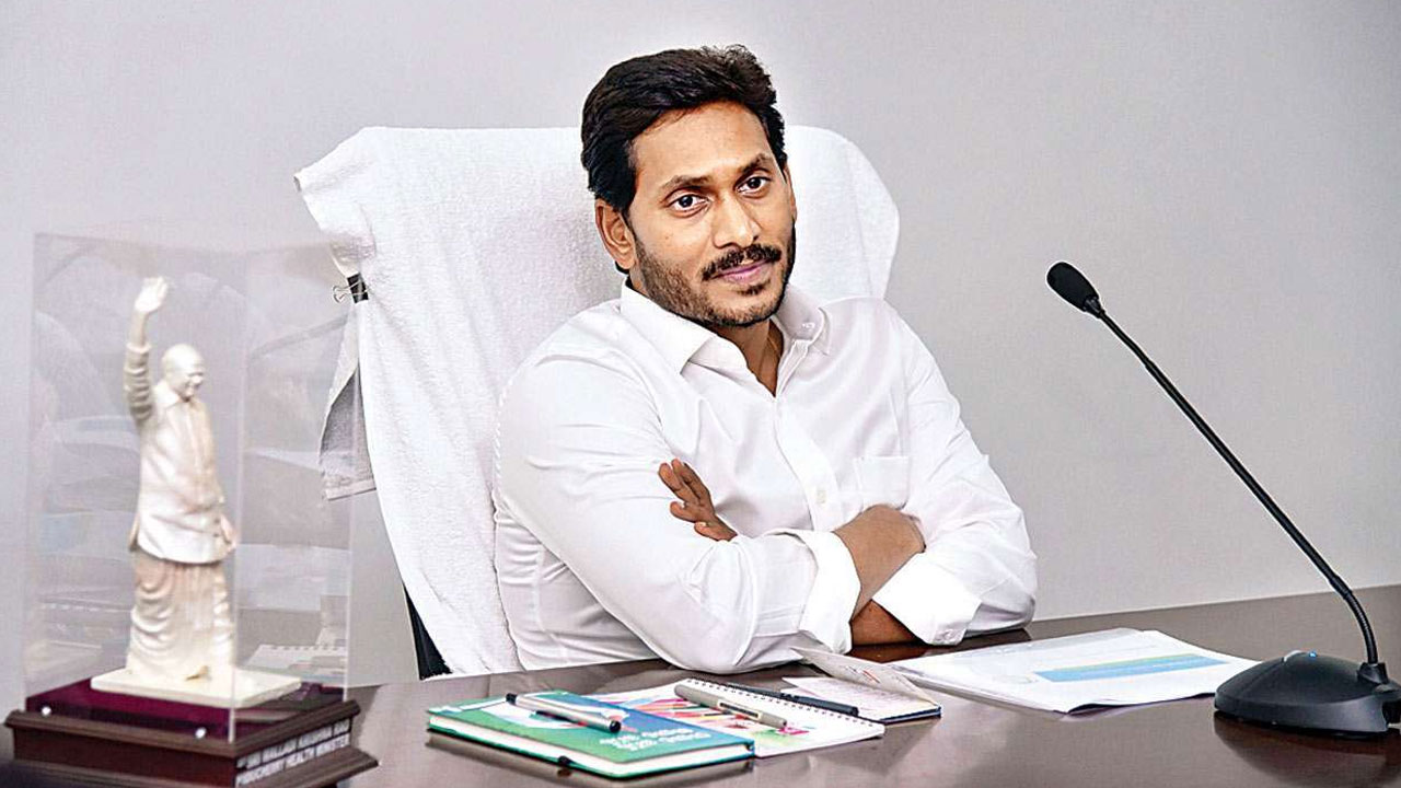 JAGAN: కేబినెట్ భేటీలో మంత్రులకు సీఎం జగన్ హెచ్చరిక