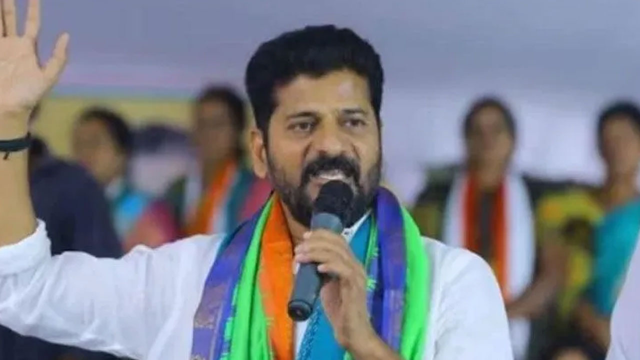 Revanth Reddy: TSPSC పేపర్ లీకేజీలో కేసీఆర్ కుటుంబసభ్యుల పాత్ర లేదని నిరూపించుకోవాలి