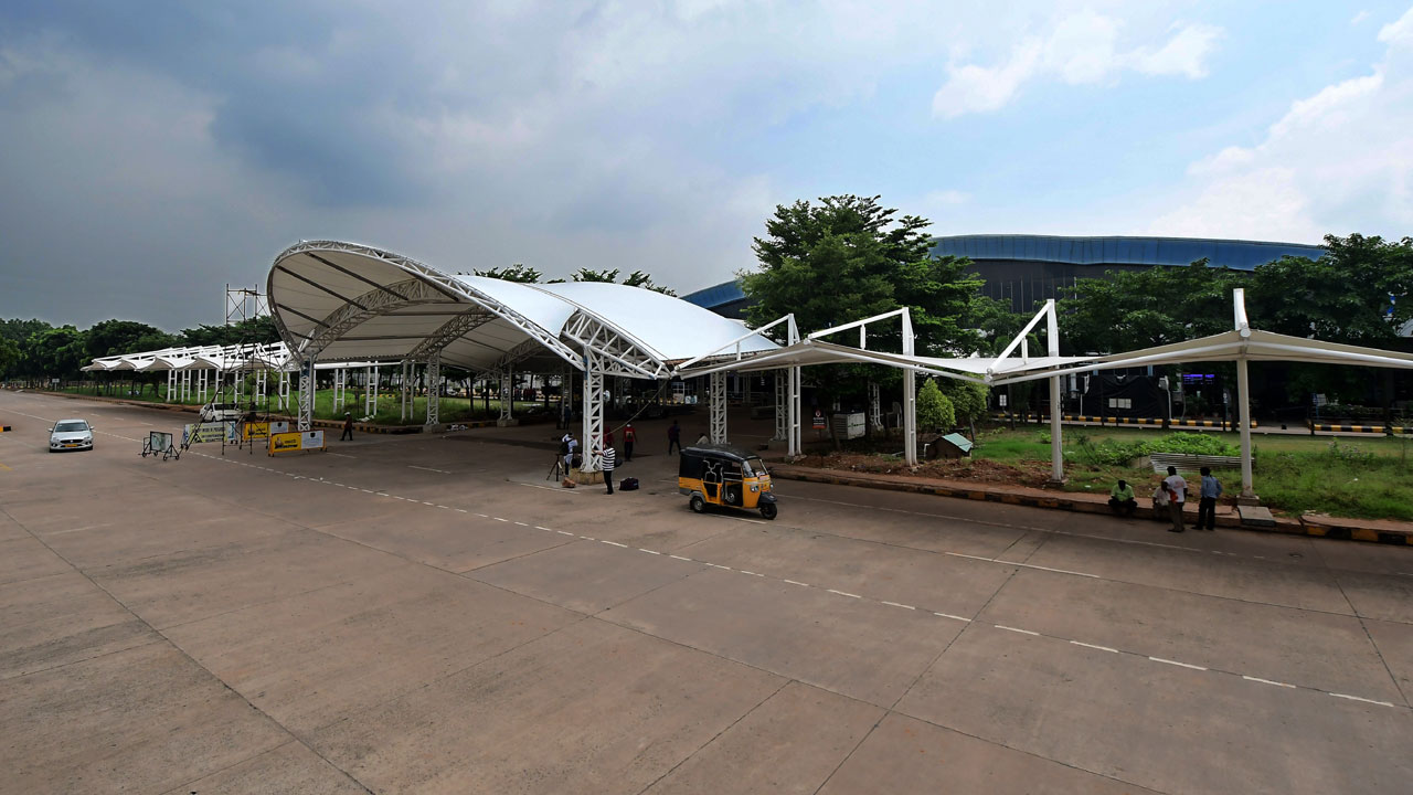 టాప్‌ 20లో విశాఖ విమానాశ్రయం