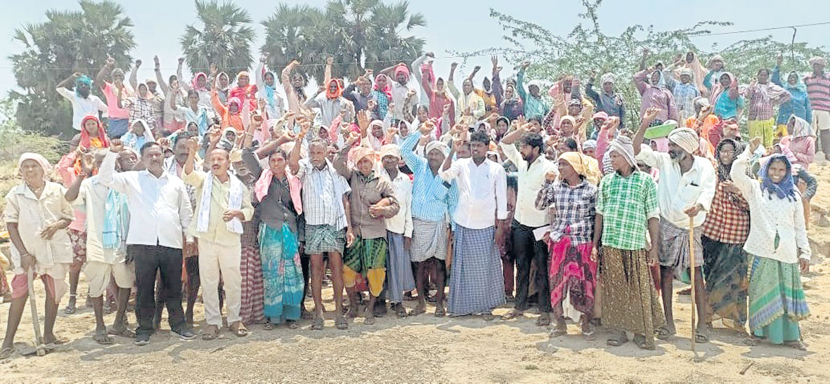  కూలీల సమస్యలను పరిష్కరించాలి : ఐలయ్య 