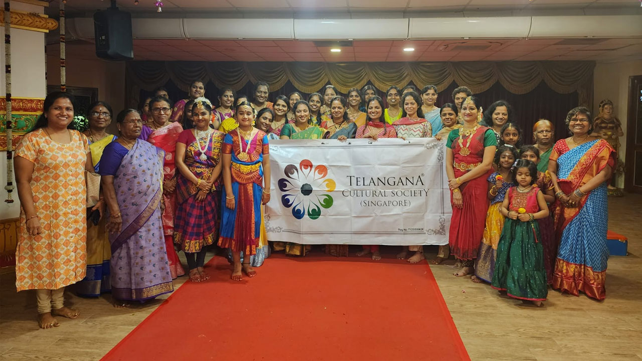 NRI: తెలంగాణ కల్చరల్ సొసైటీ, సింగపూర్ ఆధ్వర్యంలో ఘనంగా ఉగాది వేడుకలు 