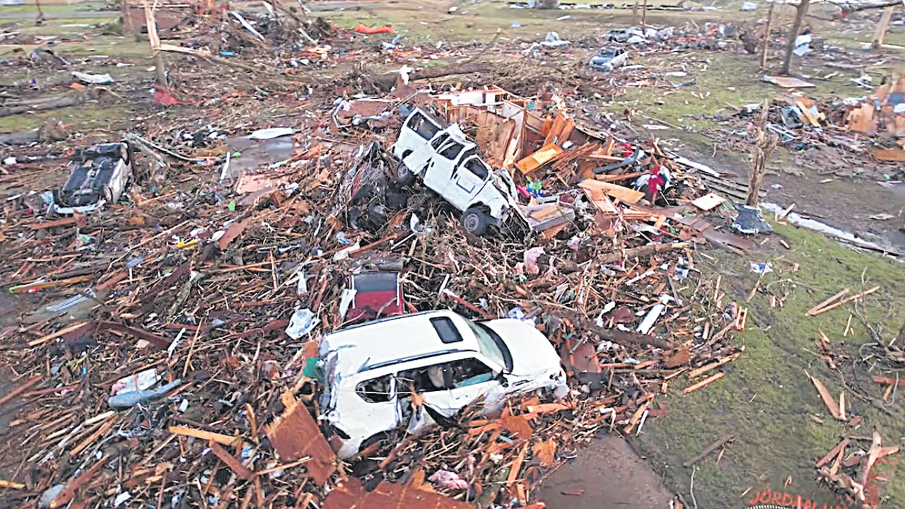  Tornado : 23 మందిని బలిగొన్న టోర్నడో