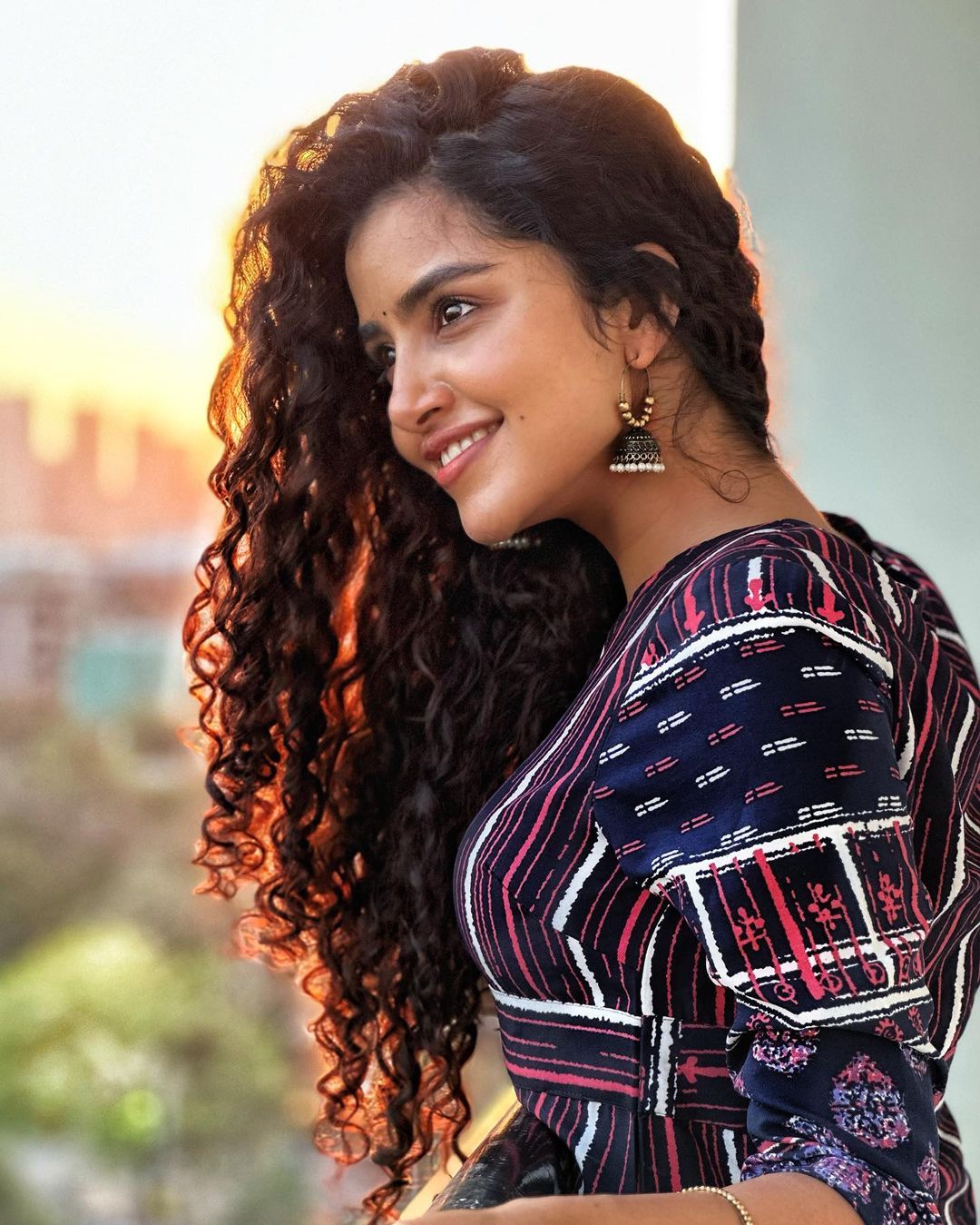 Anupama Parameswaran: లుక్స్‌తో మైమరిపిస్తోన్న అందాల అనుపమ.. వావ్ అనాల్సిందే..!