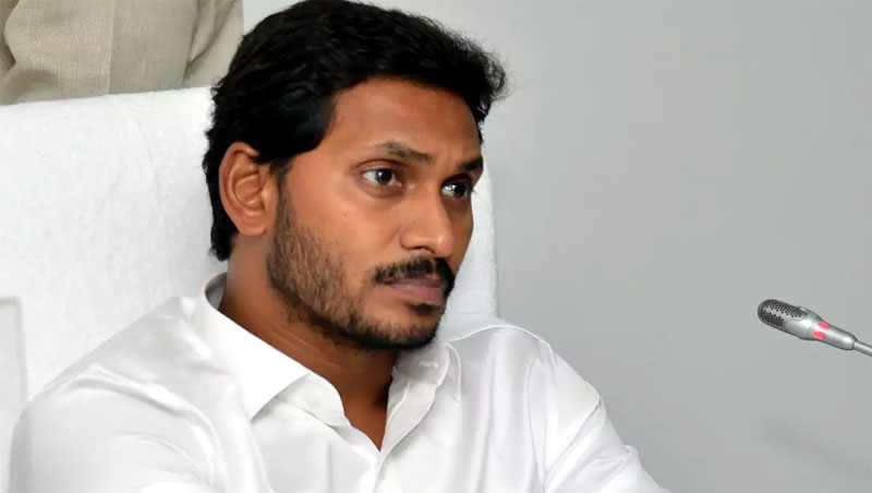 CM Jagan: అనంత పర్యటనను రద్దు చేసుకుని మరీ ముఖ్యనేతలతో జగన్ భేటీ.. ఎందుకంటే..